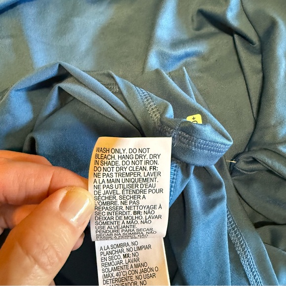 Quiksilver Men's Solid Streak Long Sleeve Rashguard UPF 50+, XXXL, Blue, NWT - Picture 9 of 11